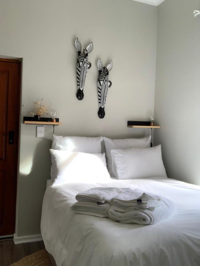 Solar Powered - Heart Of Constantia2 Apartment Cape Town Bagian luar foto